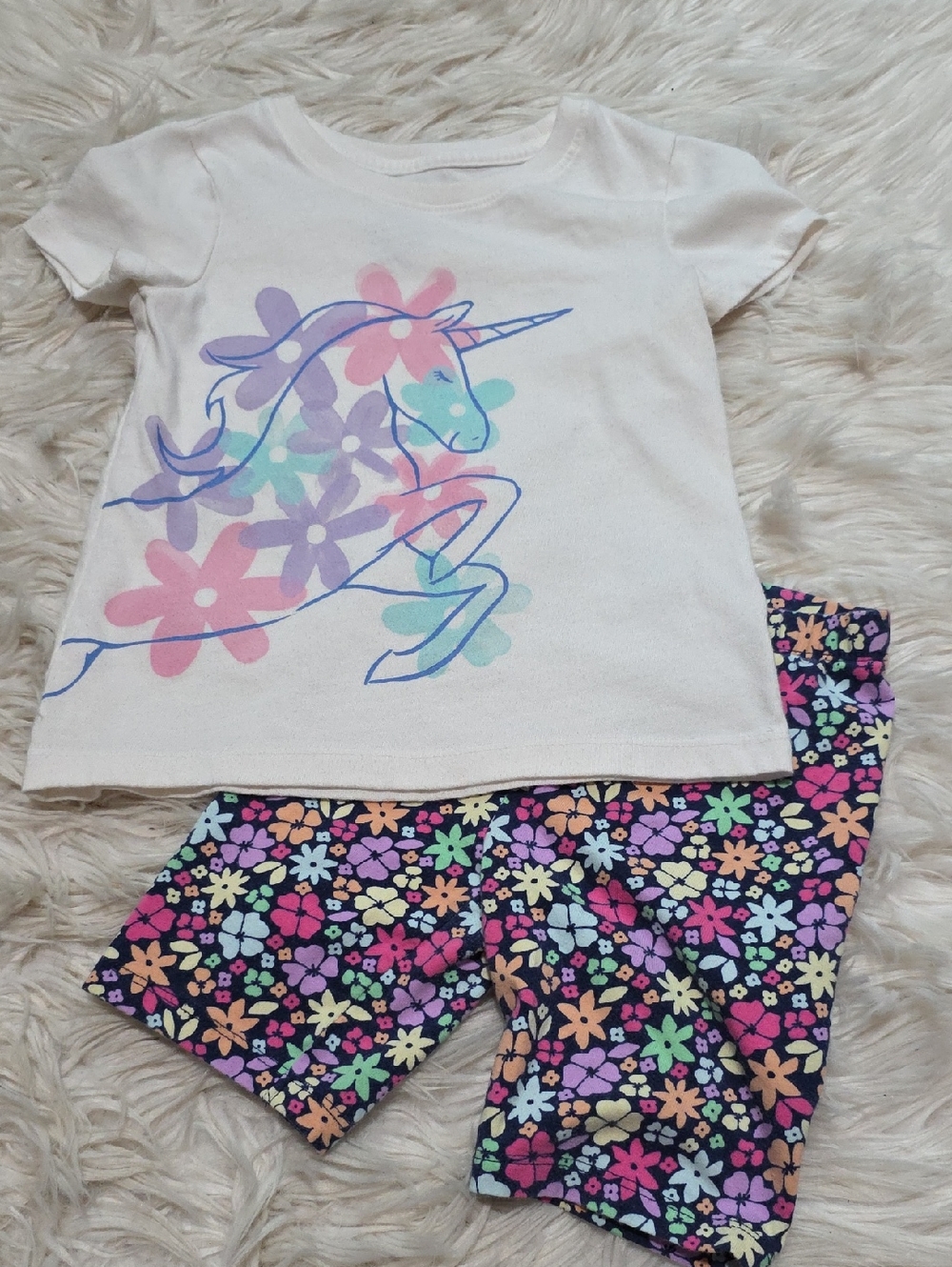 Jumping Beans T Shirt/shorts - Size 5